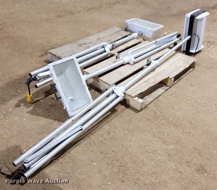 image for item DJ6138 Tools