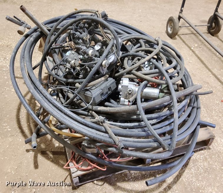 image for item DJ6139 (3) sprayers