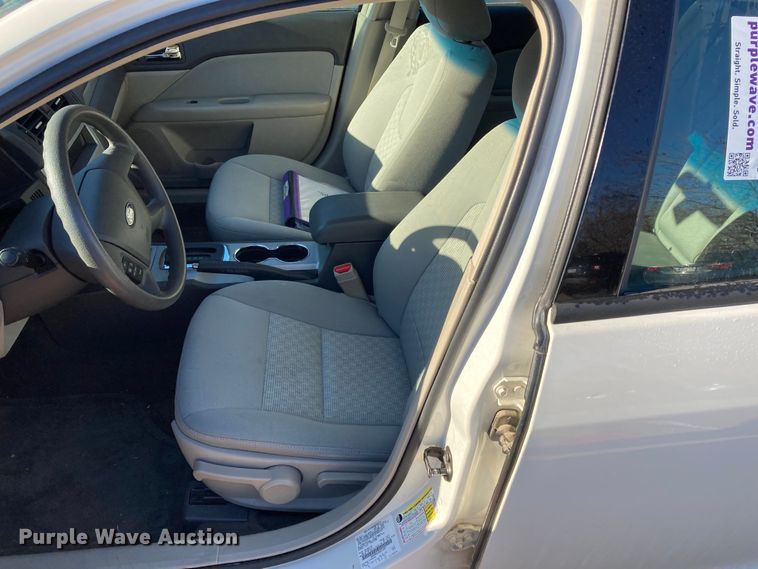 image for item DJ6144 2012 Ford Fusion 