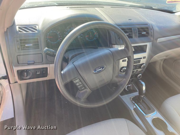 image for item DJ6144 2012 Ford Fusion 