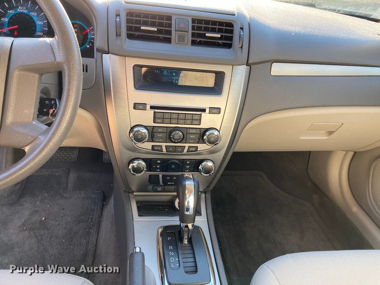 image for item DJ6144 2012 Ford Fusion 