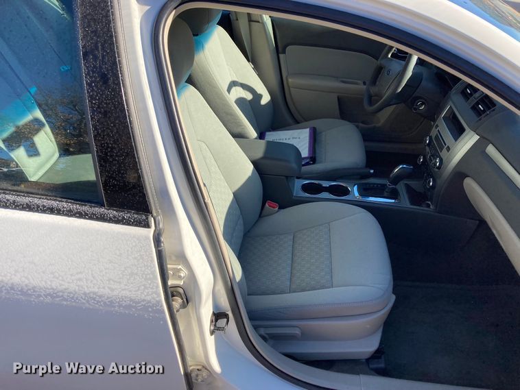 image for item DJ6144 2012 Ford Fusion 