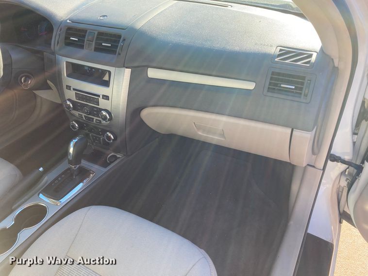 image for item DJ6144 2012 Ford Fusion 