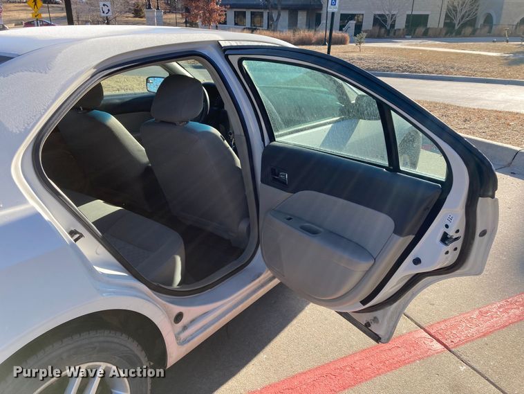 image for item DJ6144 2012 Ford Fusion 