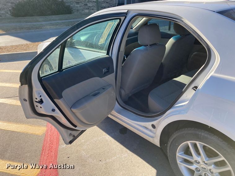 image for item DJ6144 2012 Ford Fusion 