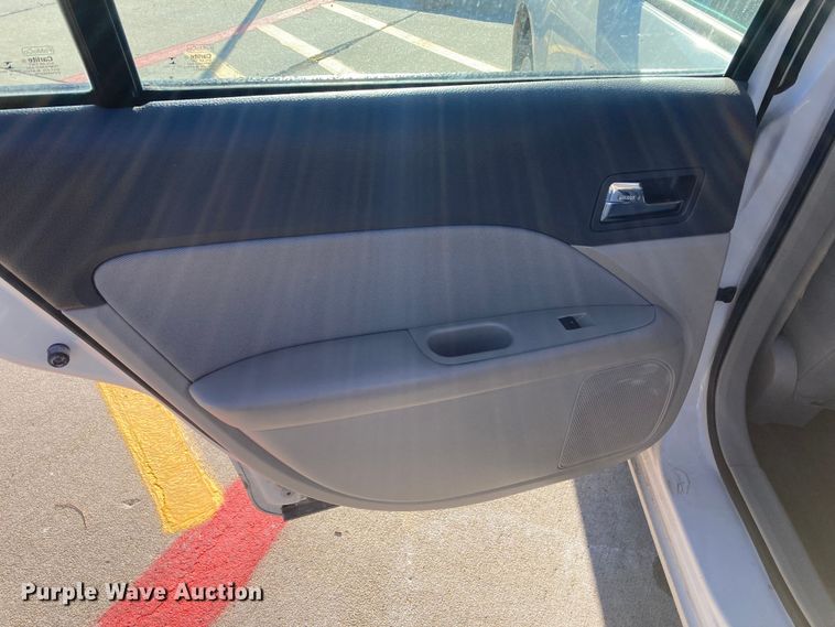 image for item DJ6144 2012 Ford Fusion 