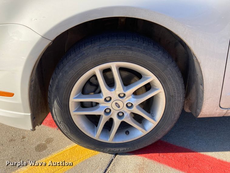 image for item DJ6144 2012 Ford Fusion 