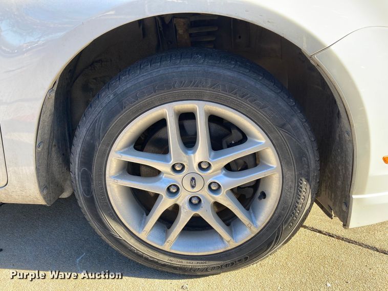 image for item DJ6144 2012 Ford Fusion 