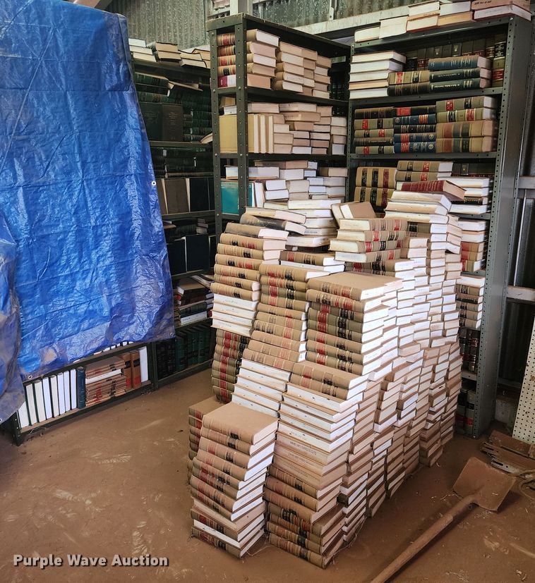 image for item DJ8999 Texas state law and code books