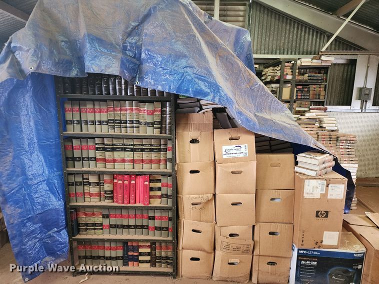 image for item DJ8999 Texas state law and code books