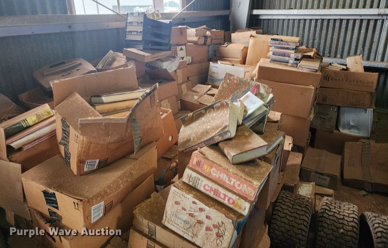 image for item DJ8999 Texas state law and code books