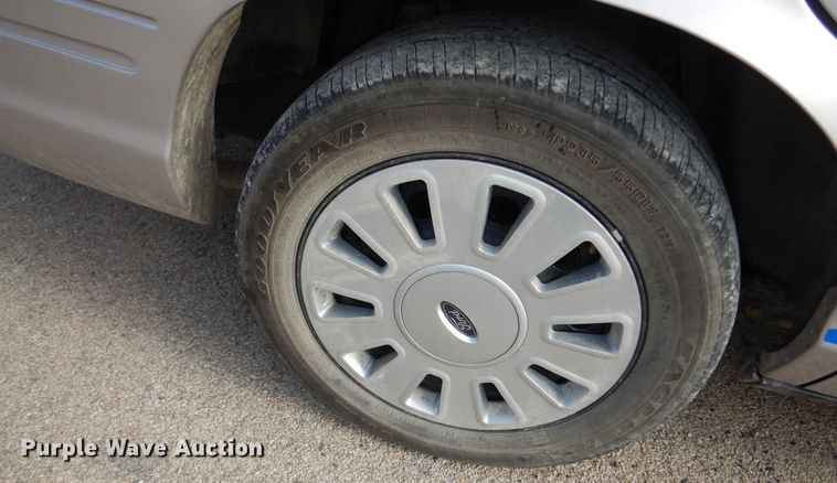 image for item DK7503 2011 Ford Crown Victoria Police Interceptor