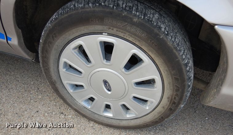 image for item DK7503 2011 Ford Crown Victoria Police Interceptor