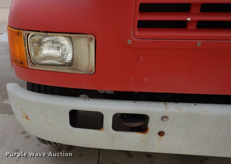 image for item DK7508 1998 International 4700  box truck