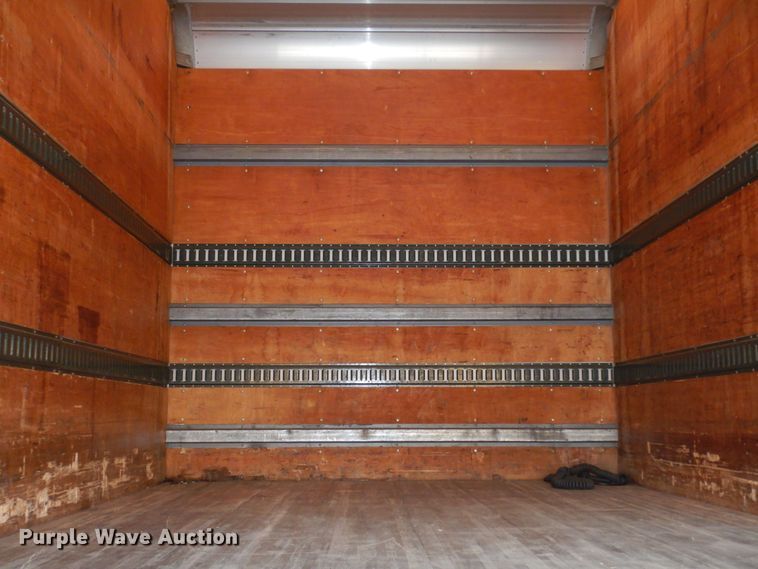 image for item DK7508 1998 International 4700  box truck