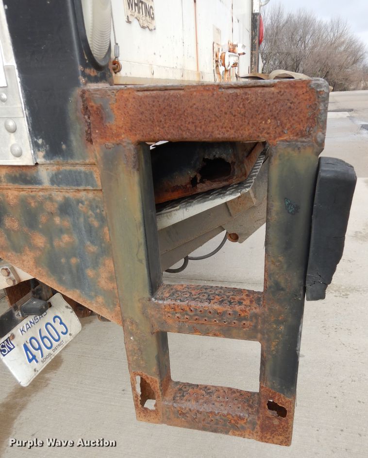 image for item DK7508 1998 International 4700  box truck