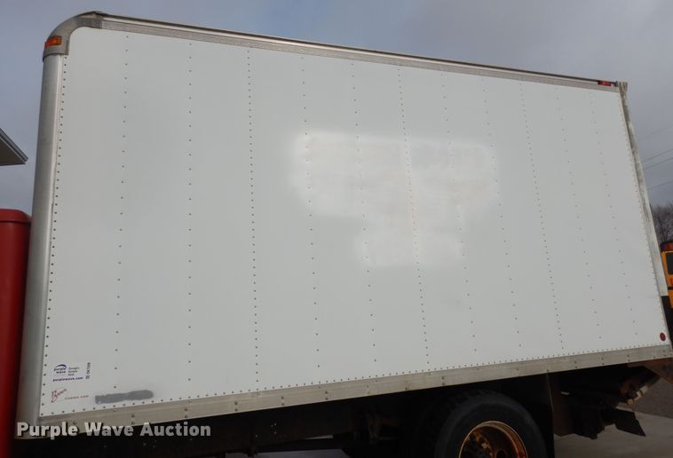 image for item DK7508 1998 International 4700  box truck