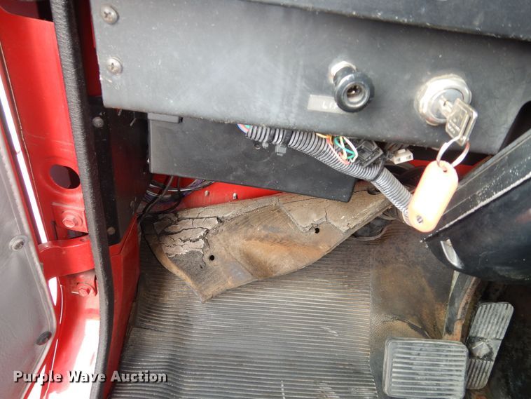 image for item DK7508 1998 International 4700  box truck