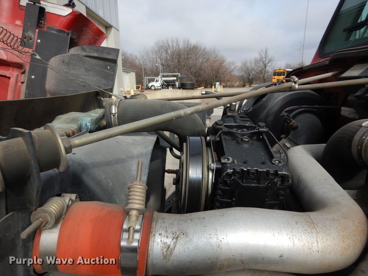 image for item DK7508 1998 International 4700  box truck