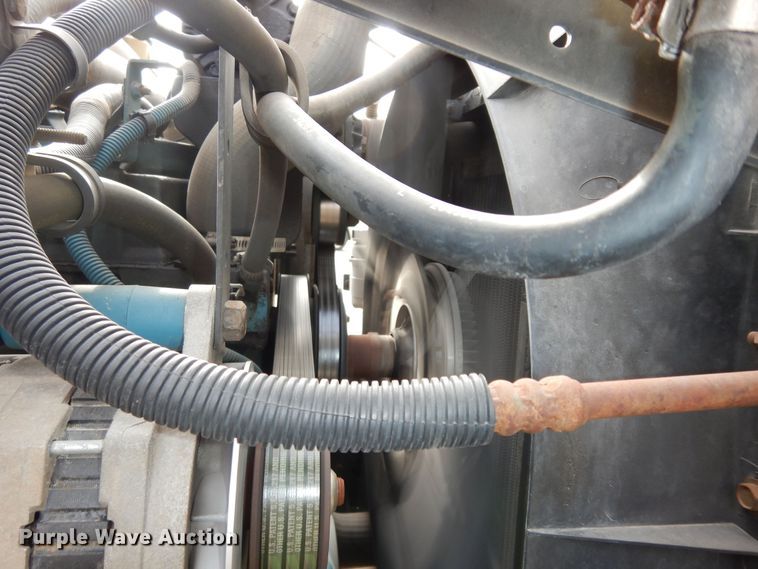 image for item DK7508 1998 International 4700  box truck