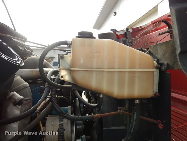 image for item DK7508 1998 International 4700  box truck