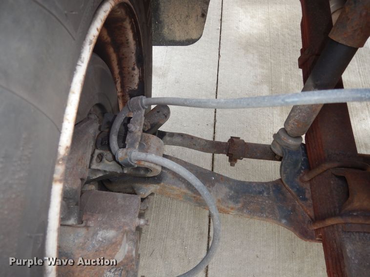 image for item DK7508 1998 International 4700  box truck