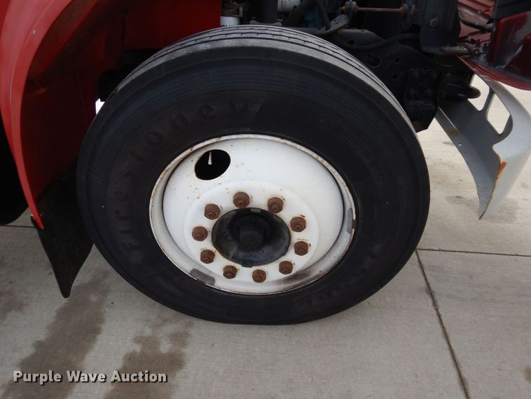 image for item DK7508 1998 International 4700  box truck