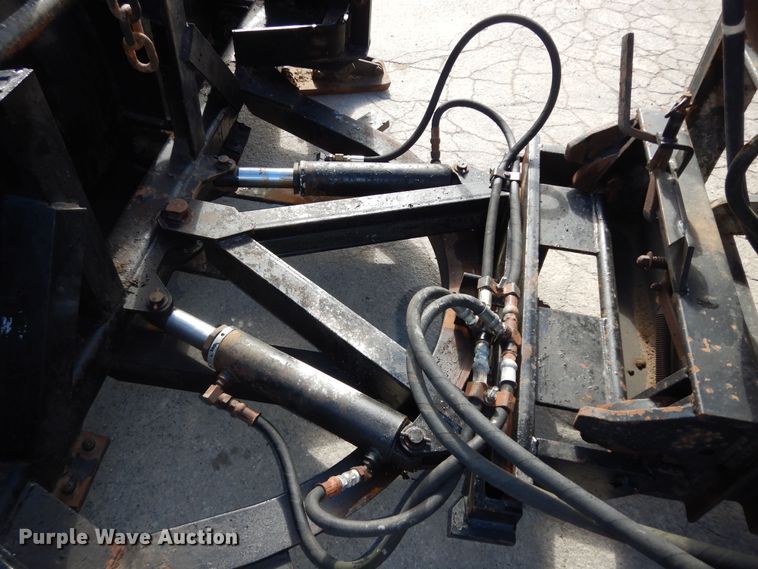 image for item DK7522 1999 International 4900  dump truck