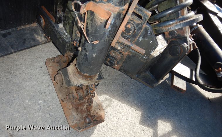 image for item DK7522 1999 International 4900  dump truck