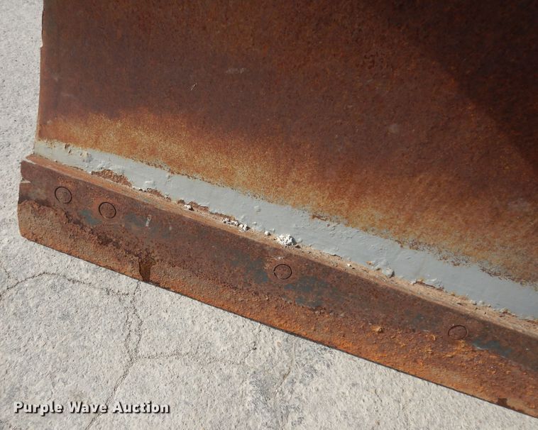 image for item DK7522 1999 International 4900  dump truck