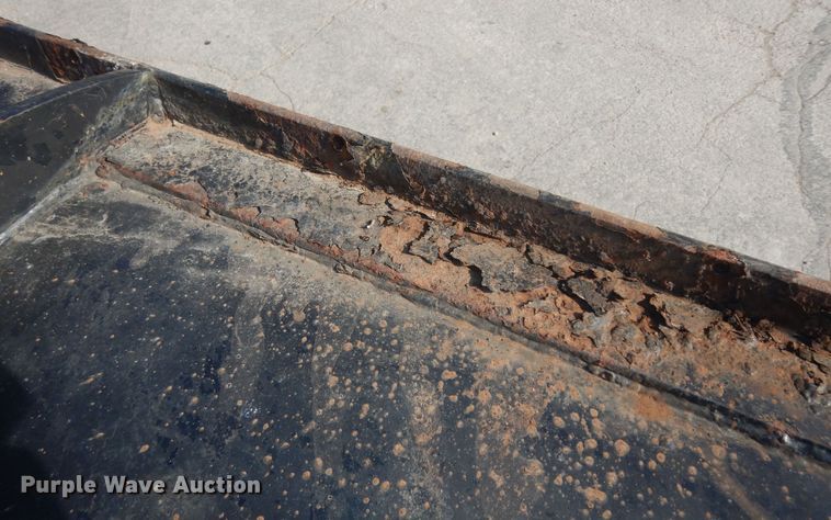 image for item DK7522 1999 International 4900  dump truck