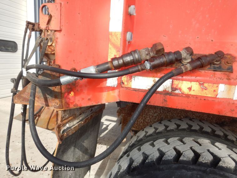 image for item DK7522 1999 International 4900  dump truck