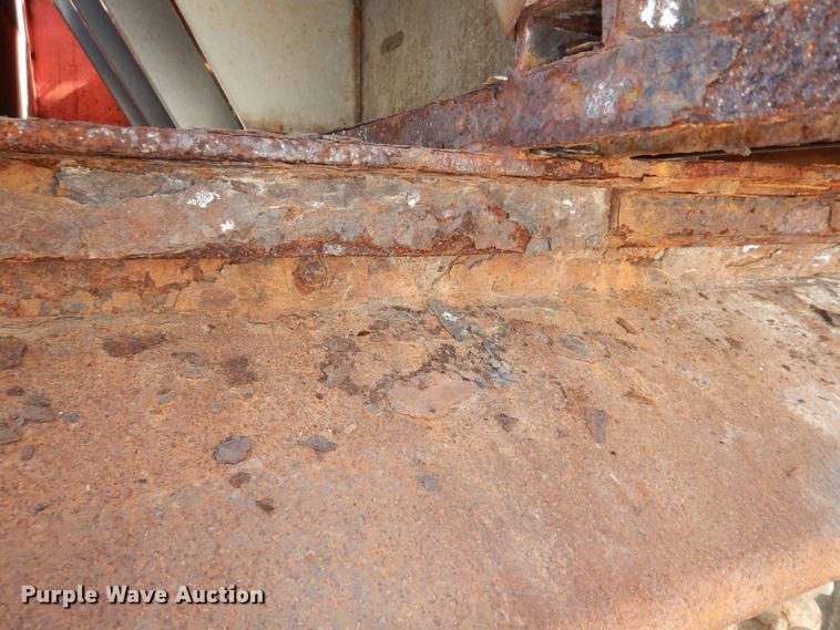 image for item DK7522 1999 International 4900  dump truck