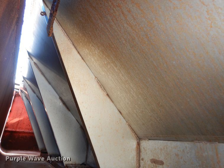 image for item DK7522 1999 International 4900  dump truck