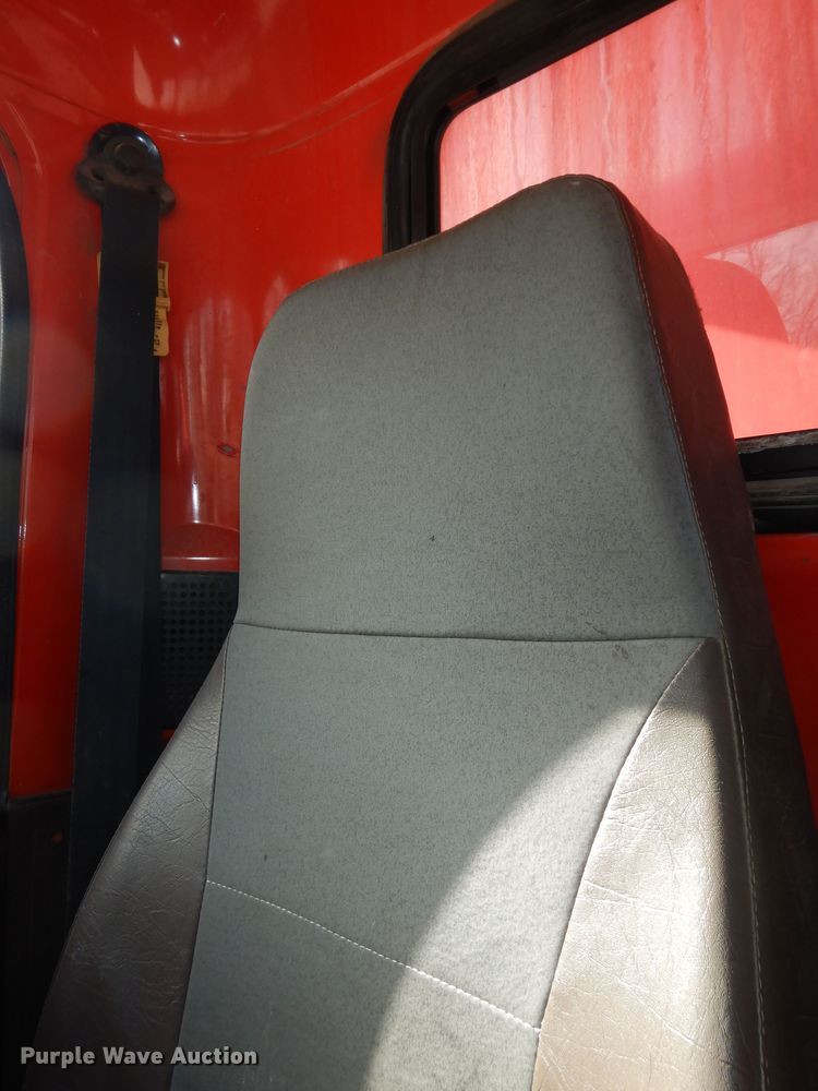 image for item DK7522 1999 International 4900  dump truck