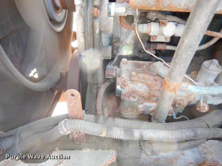 image for item DK7522 1999 International 4900  dump truck