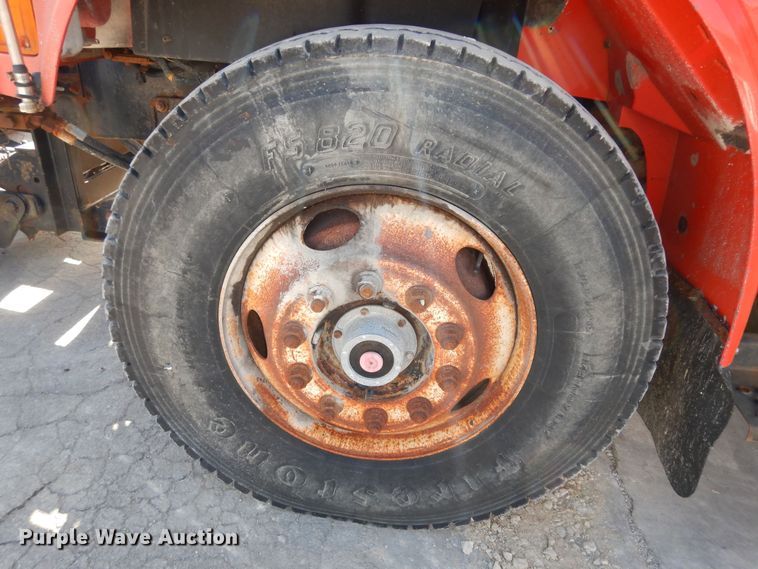 image for item DK7522 1999 International 4900  dump truck