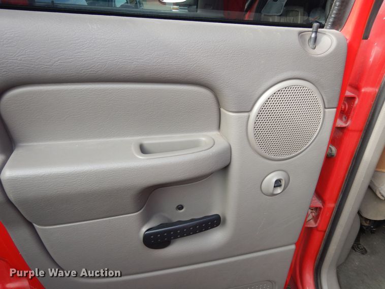 image for item DK7533 2003 Dodge Ram 1500  Quad Cab pickup truck