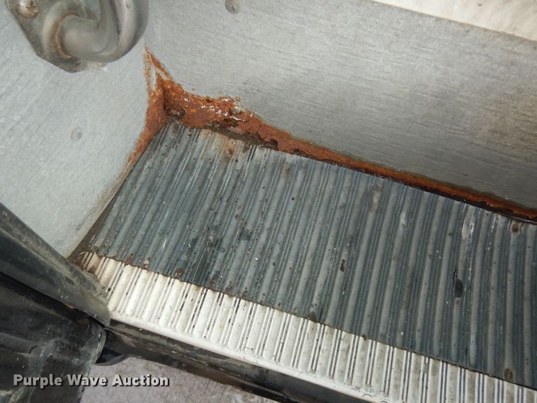 image for item DK7546 2011 Freightliner B2  school bus