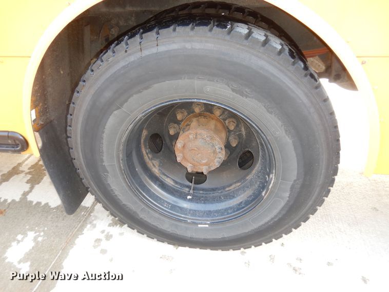 image for item DK7546 2011 Freightliner B2  school bus