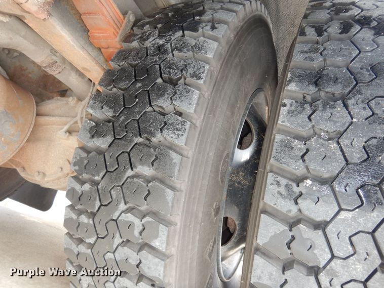 image for item DK7546 2011 Freightliner B2  school bus