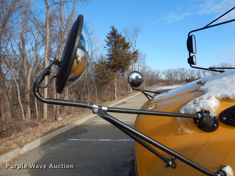 image for item DK7547 2009 Freightliner B2  school bus