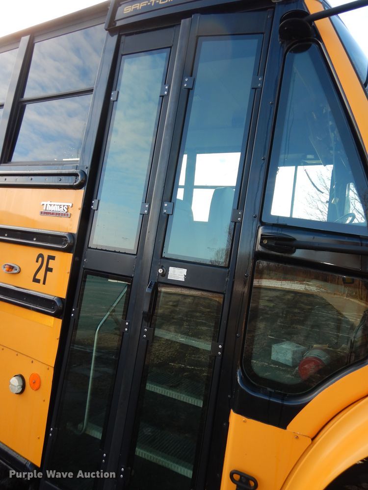 image for item DK7547 2009 Freightliner B2  school bus