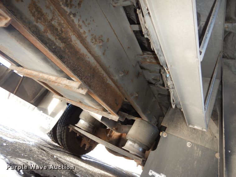 image for item DK7547 2009 Freightliner B2  school bus