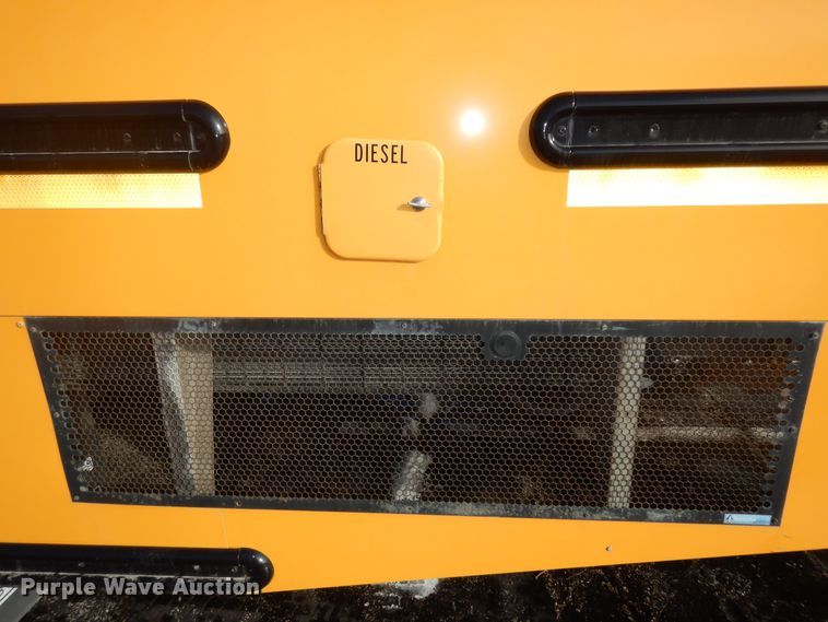image for item DK7547 2009 Freightliner B2  school bus