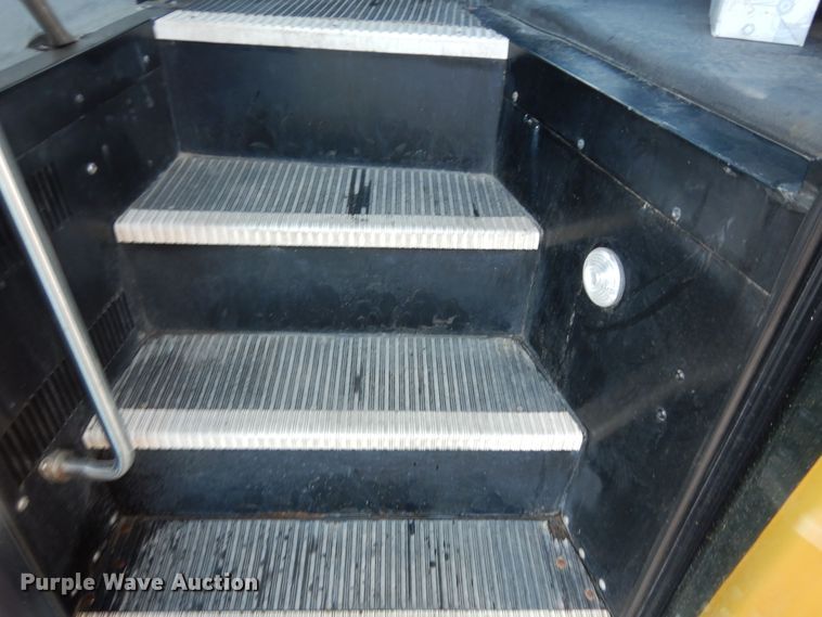 image for item DK7547 2009 Freightliner B2  school bus