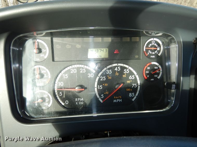 image for item DK7547 2009 Freightliner B2  school bus