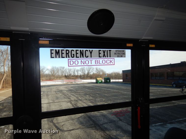 image for item DK7547 2009 Freightliner B2  school bus