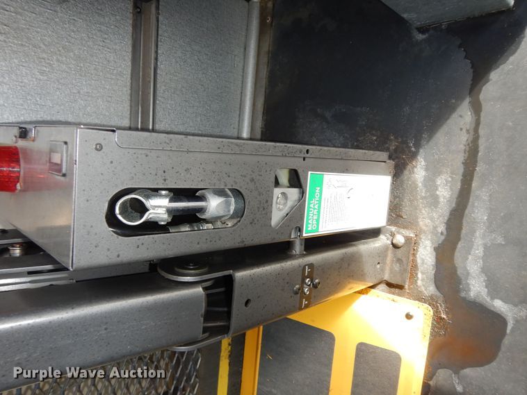 image for item DK7547 2009 Freightliner B2  school bus