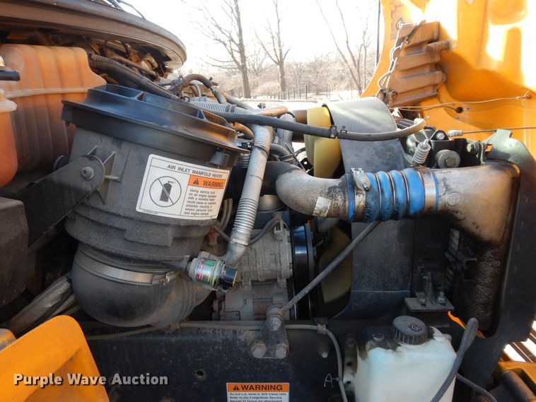 image for item DK7547 2009 Freightliner B2  school bus